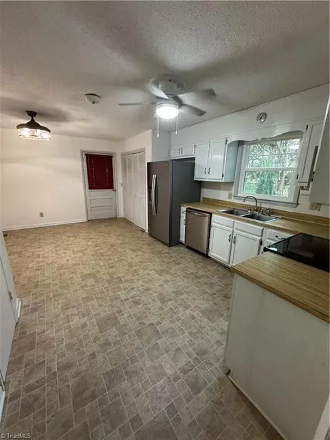 Kitchen - 106 Meta Ct, King, NC 27021 photo 1 of 4