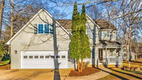 2392 Hickory Forest Dr, Asheboro, NC 27203
