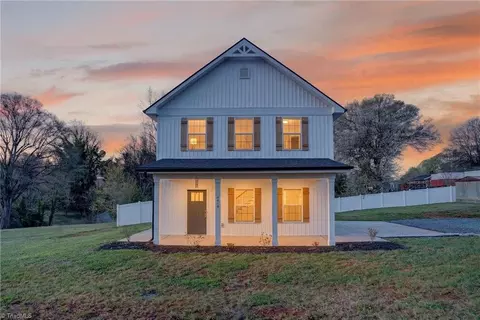 4434 Gracemont Dr, Winston Salem, NC 27106