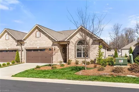 1557 Oakbluffs Dr, Colfax, NC 27235