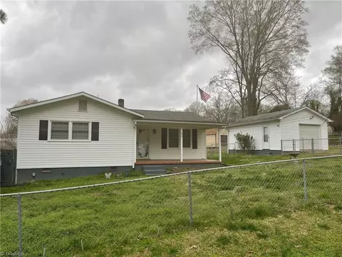 225 Jackson St, Eden, NC 27288