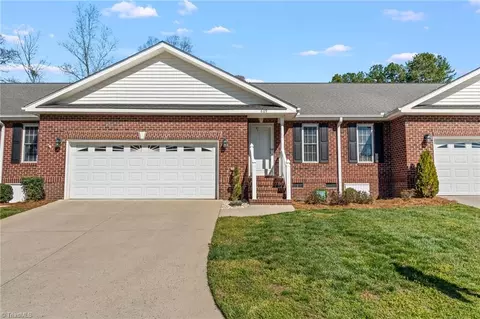 869 Easy St, Asheboro, NC 27205