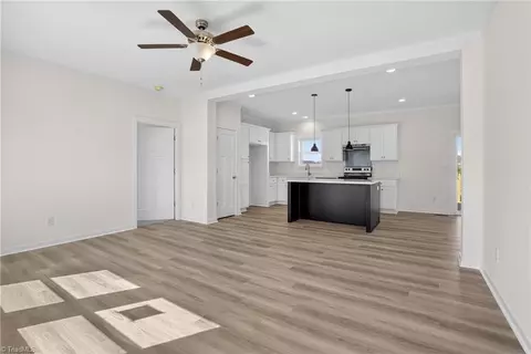 Living - 1467 Thayer Rd, Trinity, NC 27370 photo 3 of 3