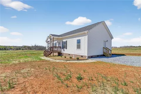 Exterior - 1467 Thayer Rd, Trinity, NC 27370 photo 10 of 12