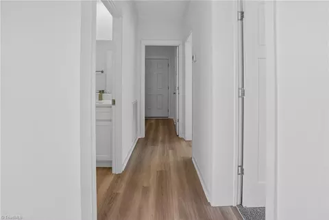Entry Way - 1485 Thayer Rd, Trinity, NC 27370 photo 4 of 5