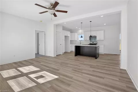 Entry Way - 1485 Thayer Rd, Trinity, NC 27370 photo 1 of 5