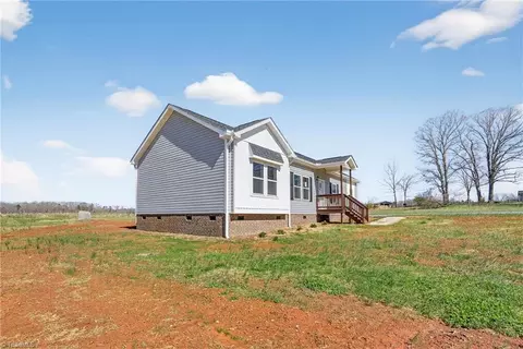 Exterior - 1485 Thayer Rd, Trinity, NC 27370 photo 6 of 8