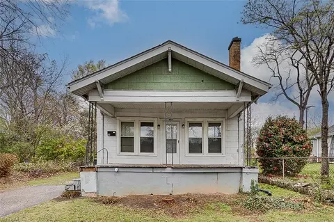 1506 Grove St, Greensboro, NC 27403