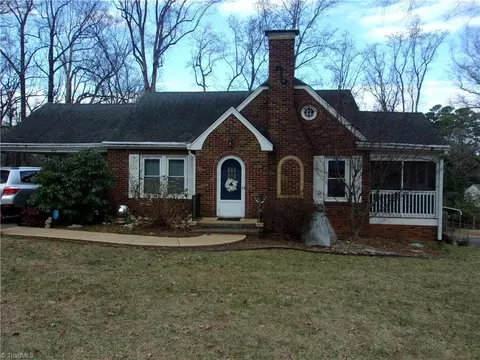 1254 Sunset Dr, Asheboro, NC 27205