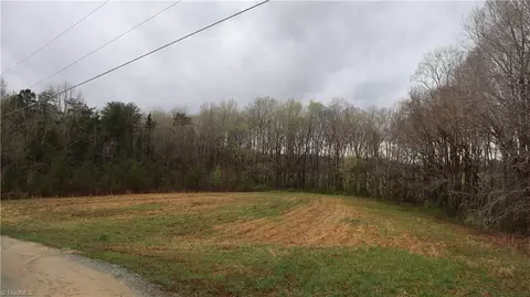 612 Arvin Hill Ln, Lexington, NC 27295
