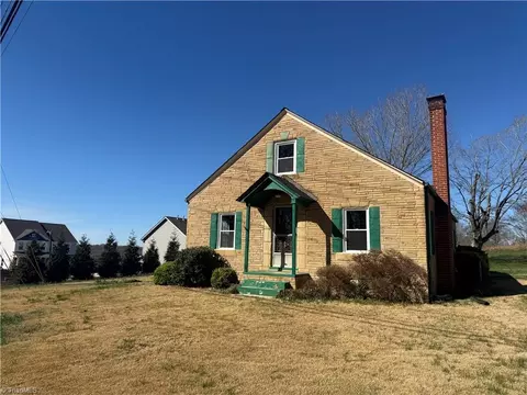 4520 Ebert Rd, Winston Salem, NC 27127