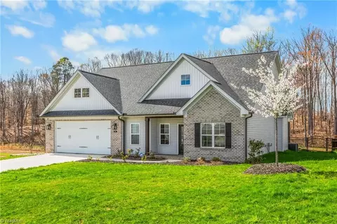 188 Hackamore Trl, Lexington, NC 27295
