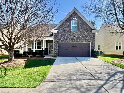 2472 Birch View Dr, High Point, NC 27265