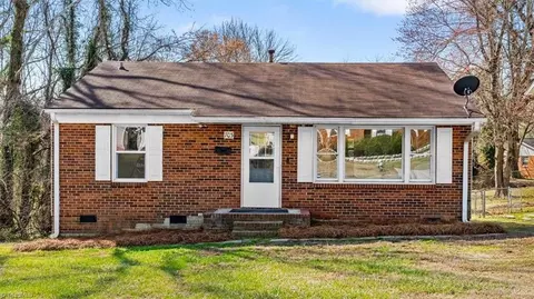 703 Garrett St, Greensboro, NC 27406
