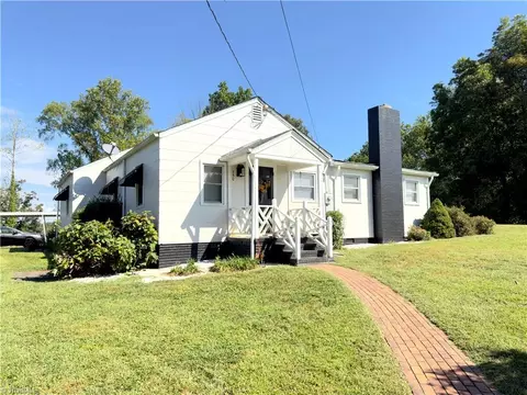 750 Elk Spur St, Elkin, NC 28621