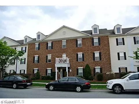 2207 Lambeth Farm Ln, Kernersville, NC 27284