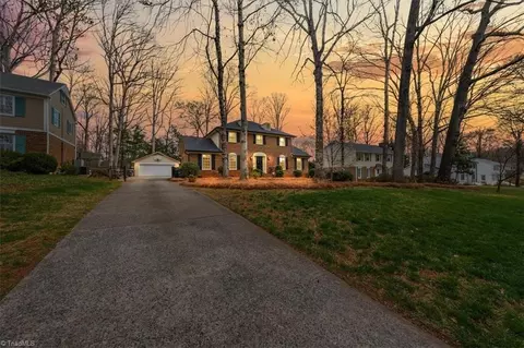 1008 Canonero Dr, Greensboro, NC 27410