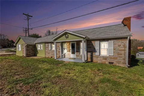 3151 Burke Mill Rd, Winston Salem, NC 27103
