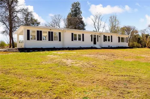 625 Rockcrusher Rd, Lexington, NC 27292