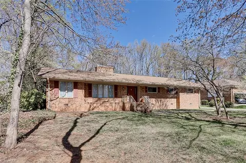 215 Pineburr Rd, Greensboro, NC 27455