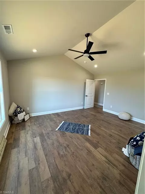 Bedroom - 586 Culler Rd, Pinnacle, NC 27043 photo 4 of 4