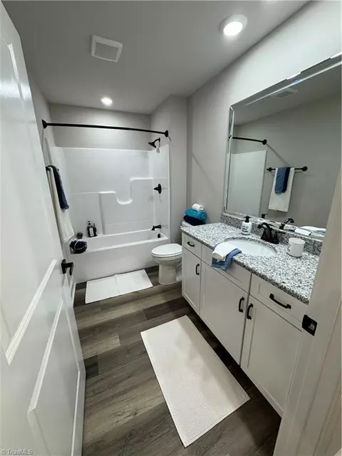 Bath - 586 Culler Rd, Pinnacle, NC 27043 photo 1 of 3