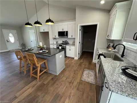 Kitchen - 586 Culler Rd, Pinnacle, NC 27043 photo 5 of 7