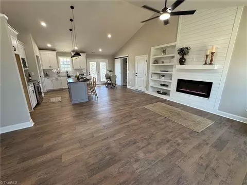 Living - 586 Culler Rd, Pinnacle, NC 27043 photo 1 of 7