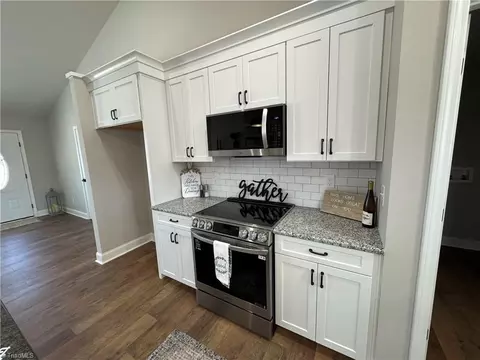 Kitchen - 586 Culler Rd, Pinnacle, NC 27043 photo 2 of 7