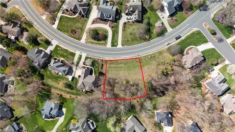 706 E Golf House Rd, Whitsett, NC 27377