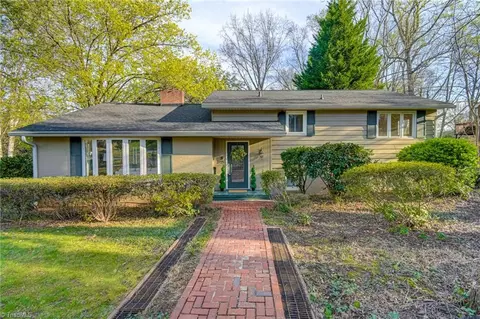 2729 Monticello Dr, Winston Salem, NC 27106
