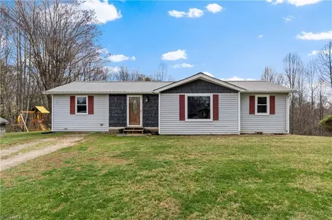 236 Ed Nixon Rd, Thurmond, NC 28683