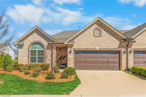 1597 Oakbluffs Dr, Colfax, NC 27235