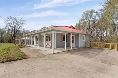 168 Anns Dr, Thomasville, NC 27360