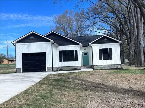 510 Dale St, Archdale, NC 27263