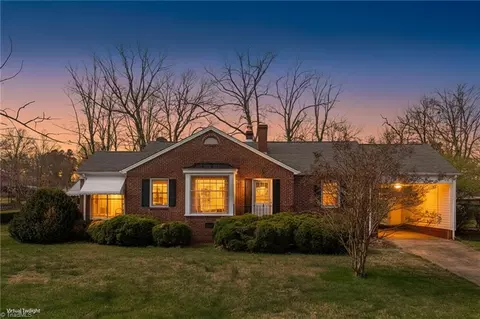 1311 Hawthorne Ave, Reidsville, NC 27320