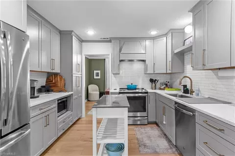 Kitchen - 1620 Underpass Rd, Advance, NC 27006 photo 2 of 3