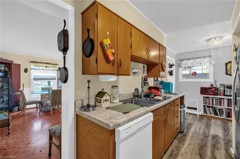 Kitchen - 918 Hampton St, Eden, NC 27288 photo 2 of 2