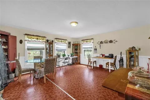Dining - 918 Hampton St, Eden, NC 27288 photo 1 of 1