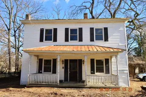 7716 Summerfield Rd, Summerfield, NC 27358