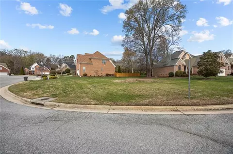 4041 Payne Rd, High Point, NC 27265 photo 4
