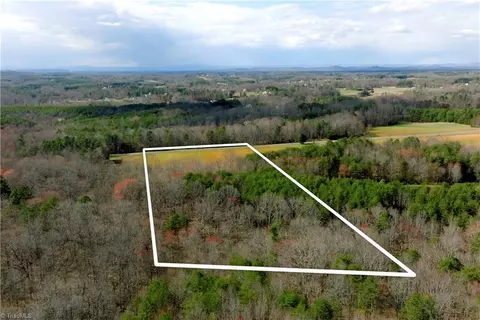 1 Old Mill Rd, Pinnacle, NC 27043 photo 5