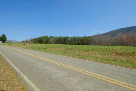 1 Old Mill Rd, Pinnacle, NC 27043 photo 9