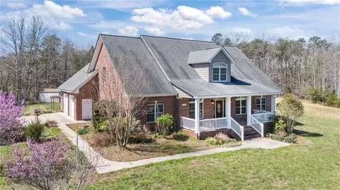 7360 Nc Highway 704, Madison, NC 27025