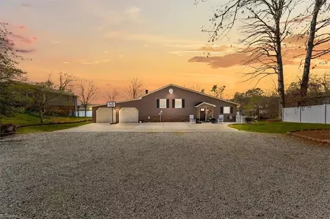 688 Beech Dr, Lexington, NC 27292