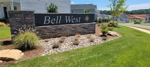 4736 Bell West Dr, Kernersville, NC 27284
