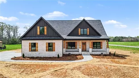 1158 Haynes Rd, Summerfield, NC 27358