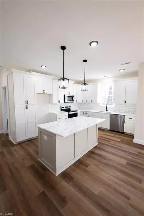 Kitchen - 482 Carson Rd, Pilot Mountain, NC 27041 photo 3 of 8