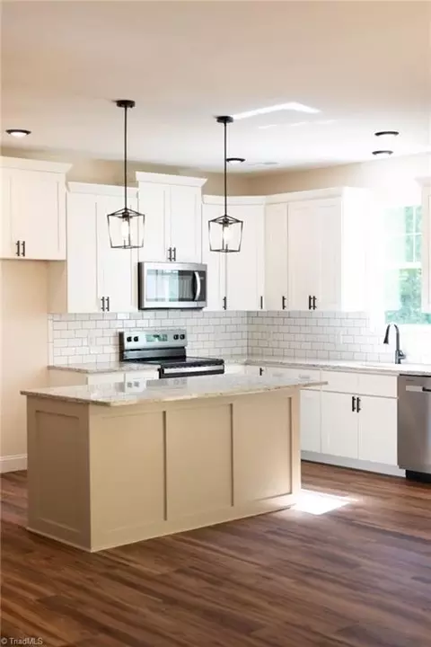 Kitchen - 482 Carson Rd, Pilot Mountain, NC 27041 photo 8 of 8