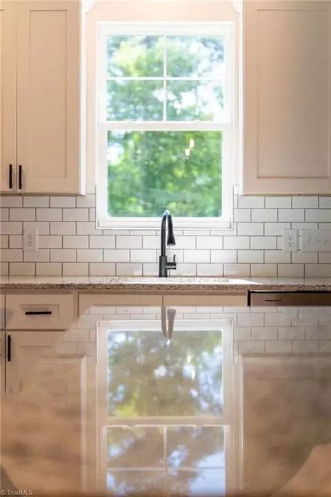 Kitchen - 482 Carson Rd, Pilot Mountain, NC 27041 photo 7 of 8